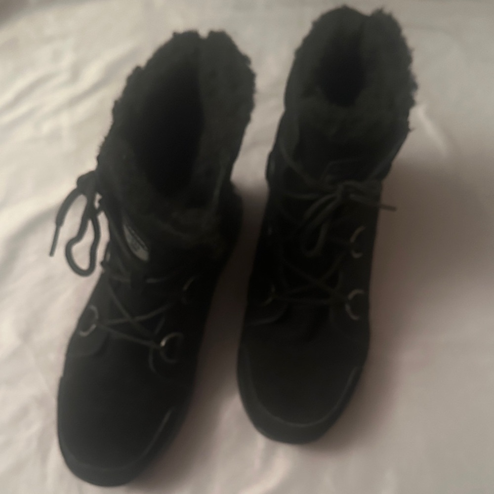 BearPaw Black Winter Boots